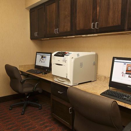 Hampton Inn & Suites Fargo Medical Center エクステリア 写真
