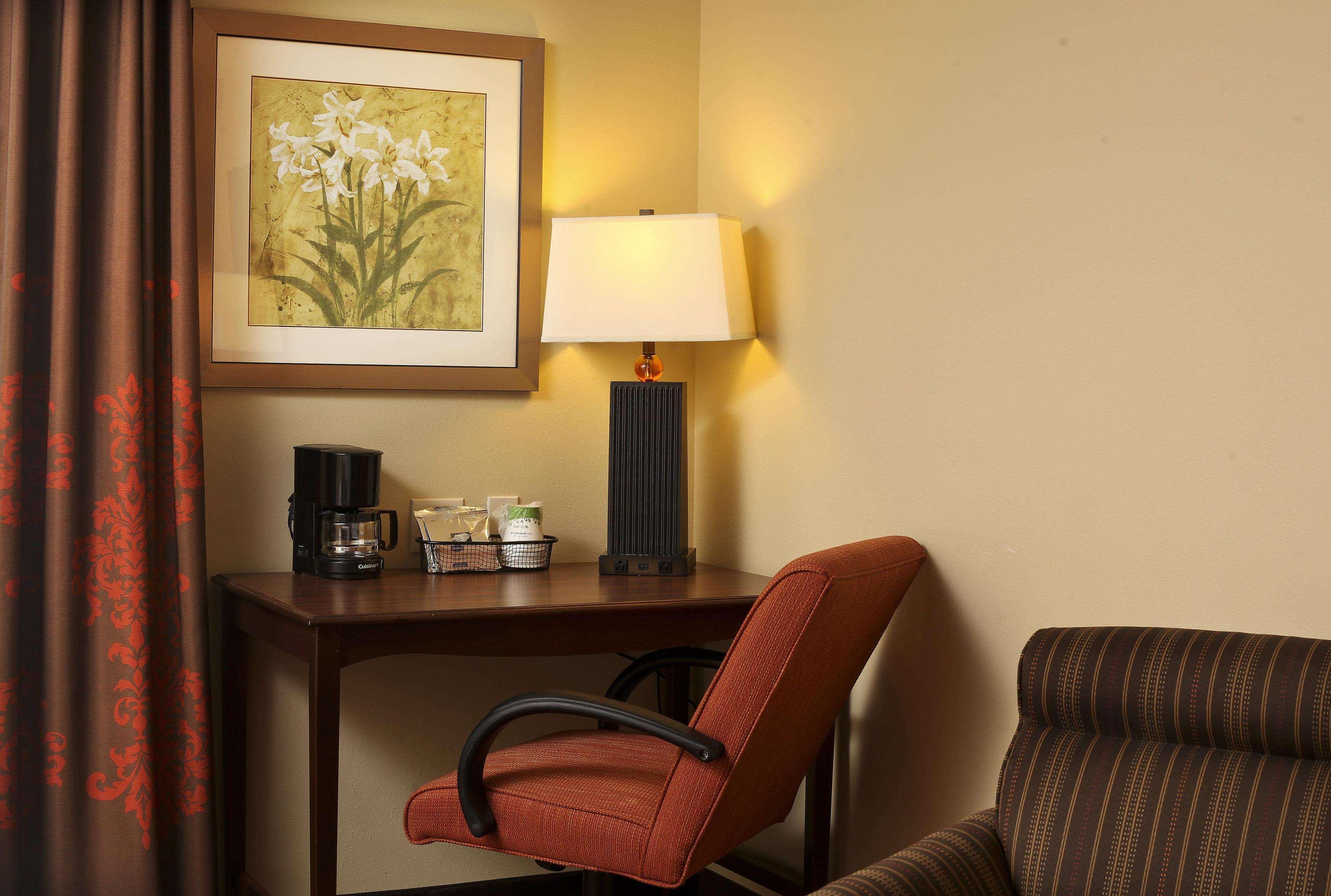 Hampton Inn & Suites Fargo Medical Center エクステリア 写真