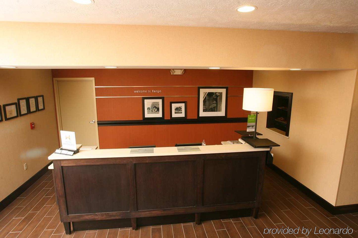 Hampton Inn & Suites Fargo Medical Center インテリア 写真